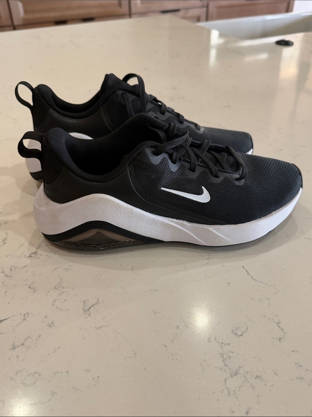 Nike Air Zoom Bella 7 Black/White